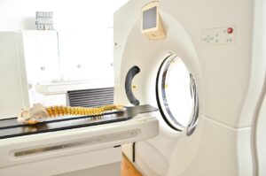 Tomografia kręgosłupa – na czym polega badanie, wskazania i przygotowanie